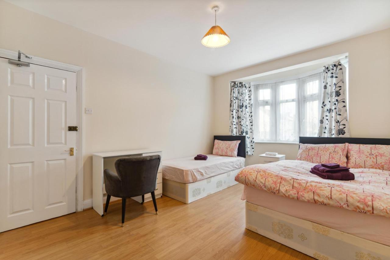 Beautiful Cozy Room London Exterior photo